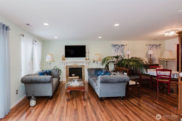 2729 SW Egret Street, Port Orchard, WA 98367