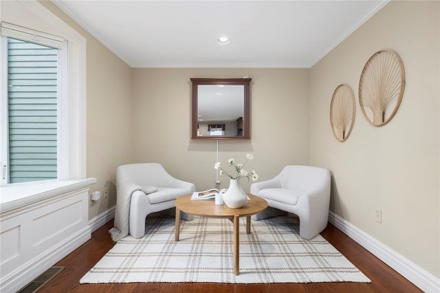 22 Miles Avenue 8, Providence, RI 02906