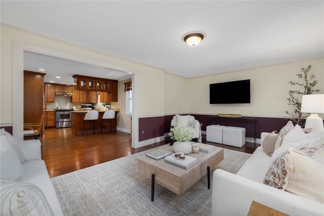 22 Miles Avenue 8, Providence, RI 02906