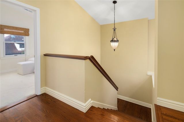 22 Miles Avenue 8, Providence, RI 02906