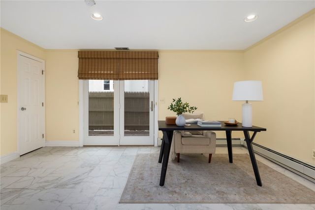 22 Miles Avenue 8, Providence, RI 02906