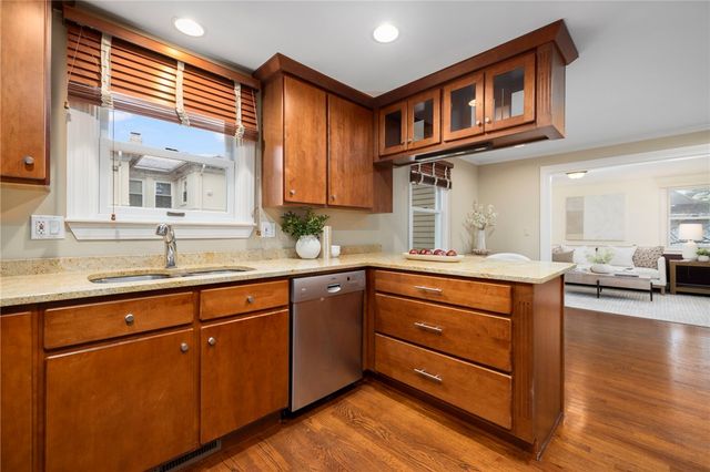 22 Miles Avenue 8, Providence, RI 02906