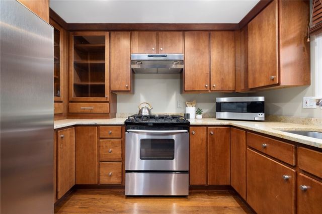 22 Miles Avenue 8, Providence, RI 02906