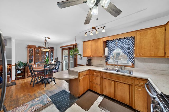 21 Scotchtown Drive, Middletown, NY 10941