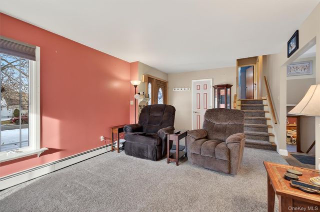 21 Scotchtown Drive, Middletown, NY 10941