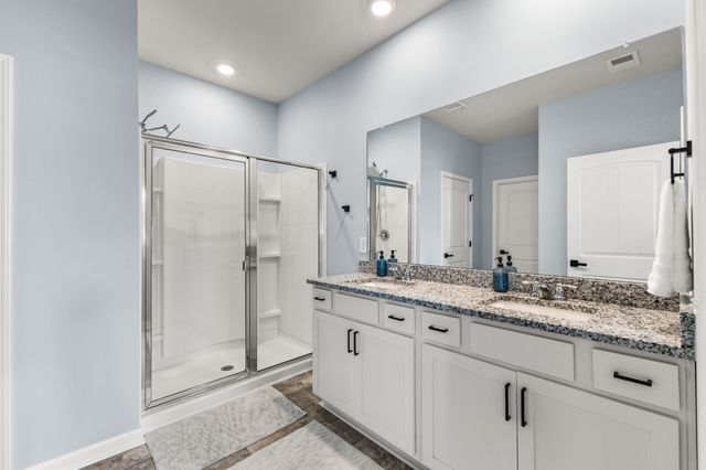 2055 Tate Farm Ln, White House, TN 37188