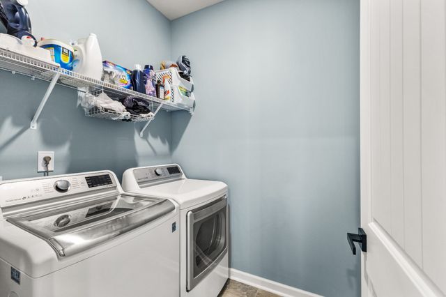 2055 Tate Farm Ln, White House, TN 37188