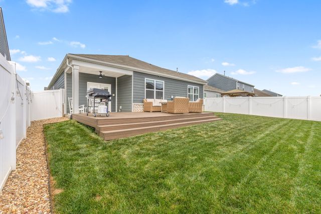 2055 Tate Farm Ln, White House, TN 37188