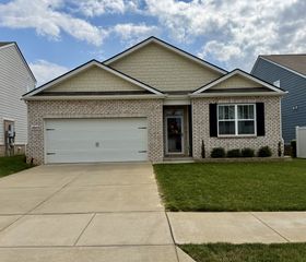 2055 Tate Farm Ln, White House, TN 37188