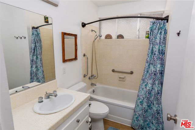 6058 W 76th Street, Los Angeles, CA 90045