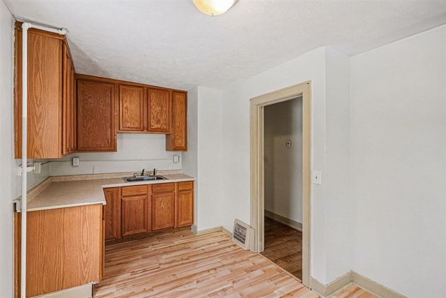 903 Southworth Terrace, Kalamazoo, MI 49048