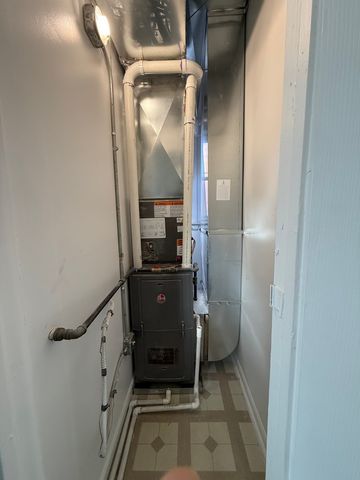 7144 S Saint Lawrence Avenue, Chicago, IL 60619