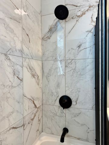 7144 S Saint Lawrence Avenue, Chicago, IL 60619