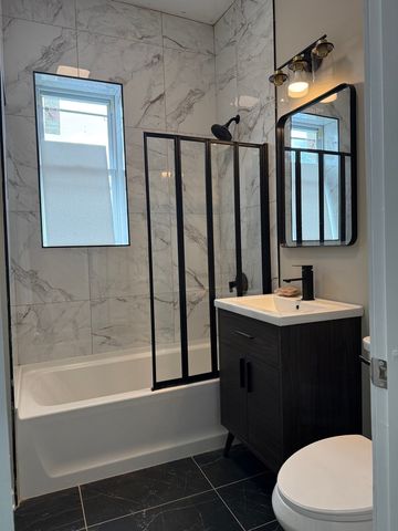 7144 S Saint Lawrence Avenue, Chicago, IL 60619