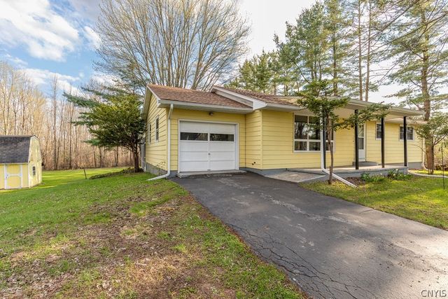 4960 Orangeport Road, Clay, NY 13029