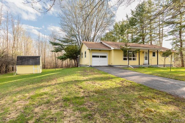 4960 Orangeport Road, Clay, NY 13029