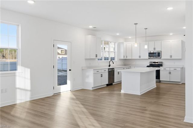 700 Crestfield DR, Chesapeake, VA 23320