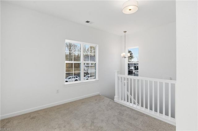 700 Crestfield DR, Chesapeake, VA 23320