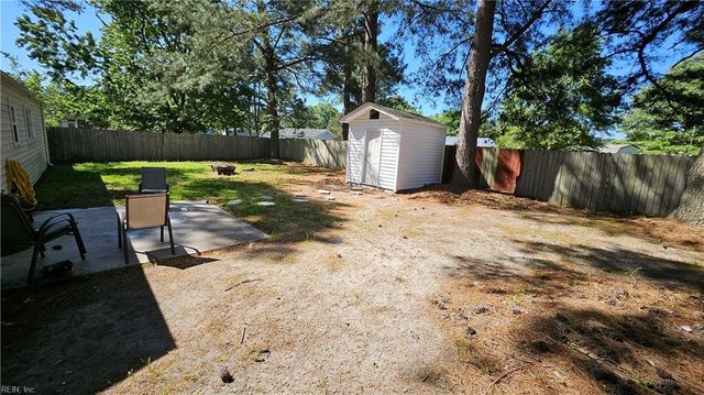 3332 Stilworken DR, Chesapeake, VA 23321