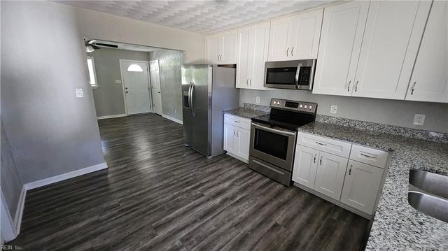 3332 Stilworken DR, Chesapeake, VA 23321