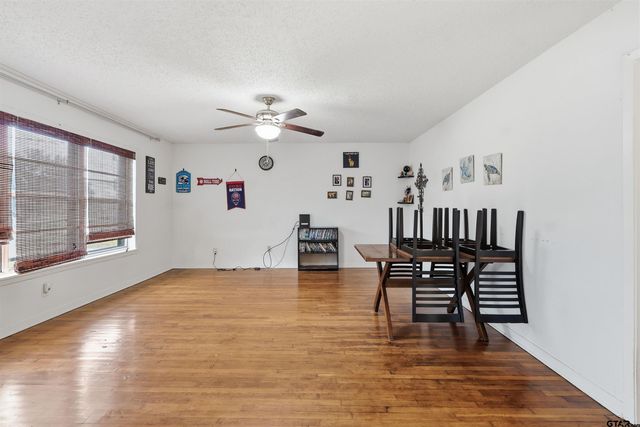 1714 E 1st St, Mt Pleasant, TX 75455