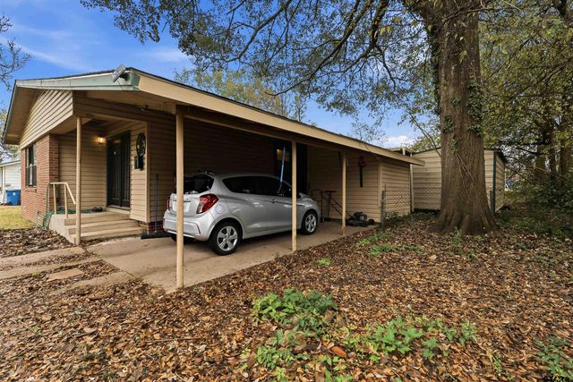 1714 E 1st St, Mt Pleasant, TX 75455