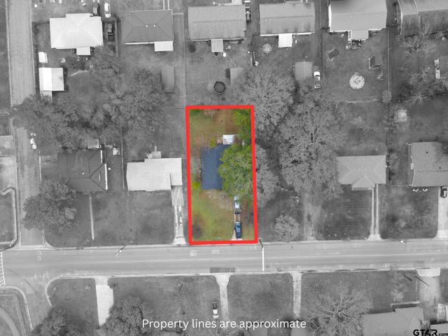 1714 E 1st St, Mt Pleasant, TX 75455