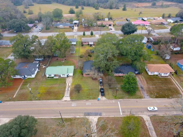 1714 E 1st St, Mt Pleasant, TX 75455