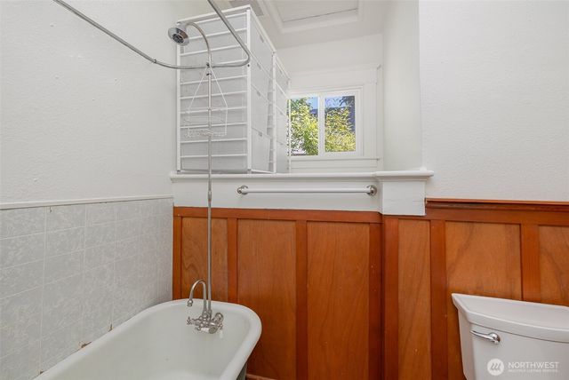 4406 6th Avenue NW, Seattle, WA 98107