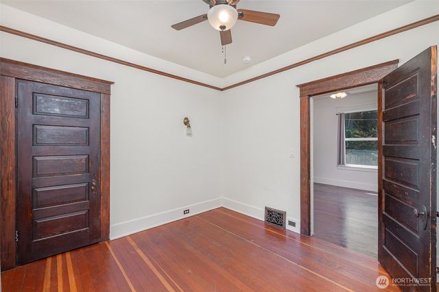 4406 6th Avenue NW, Seattle, WA 98107