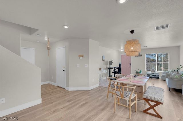 7212 Platinum Peak Avenue, Las Vegas, NV 89129