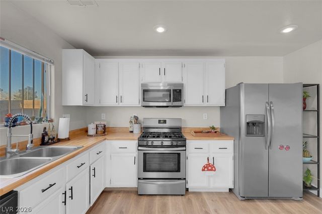 7212 Platinum Peak Avenue, Las Vegas, NV 89129