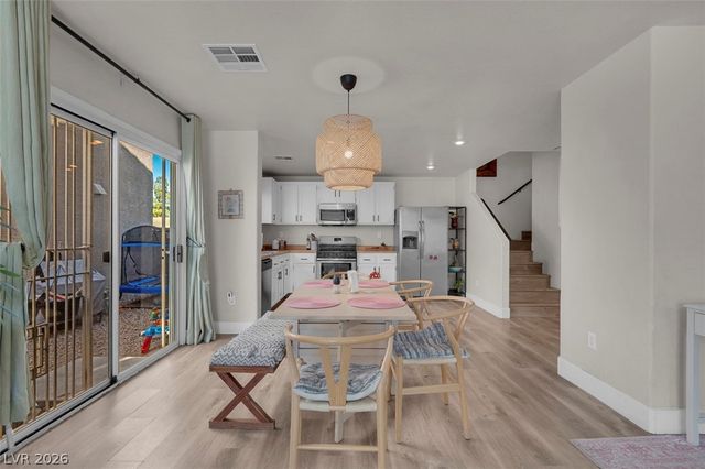 7212 Platinum Peak Avenue, Las Vegas, NV 89129