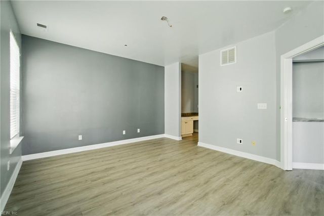 3232 Silver Sands Cir Apt 201, Virginia Beach, VA 23451