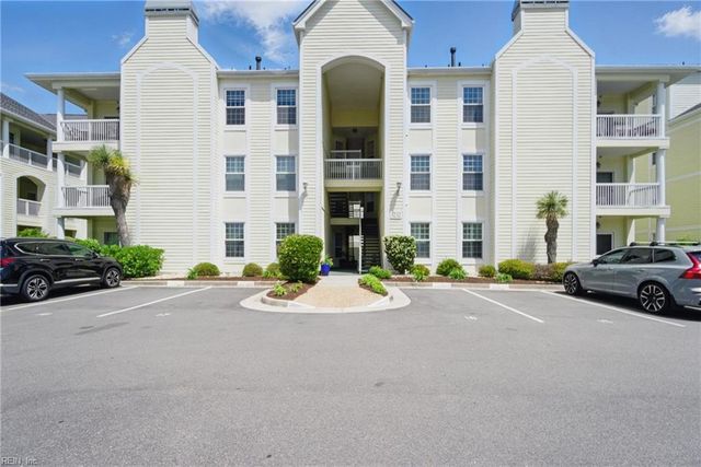 3232 Silver Sands Cir Apt 201, Virginia Beach, VA 23451