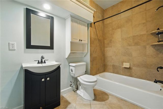 3232 Silver Sands Cir Apt 201, Virginia Beach, VA 23451