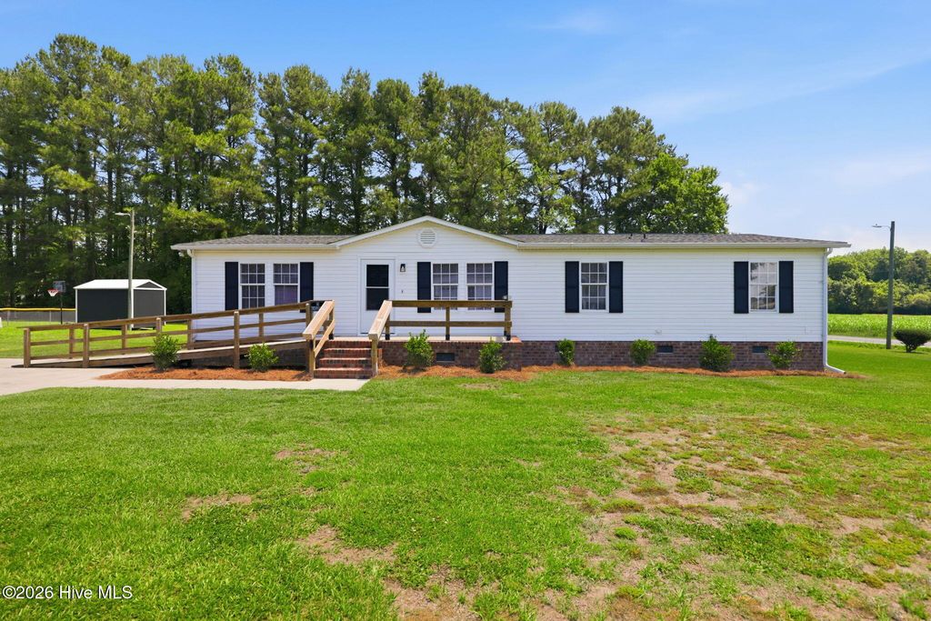 3373 White Blossom Drive, Winterville, NC 28590