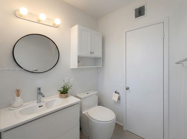 501 NW 13th St -, Fort Lauderdale, FL 33311