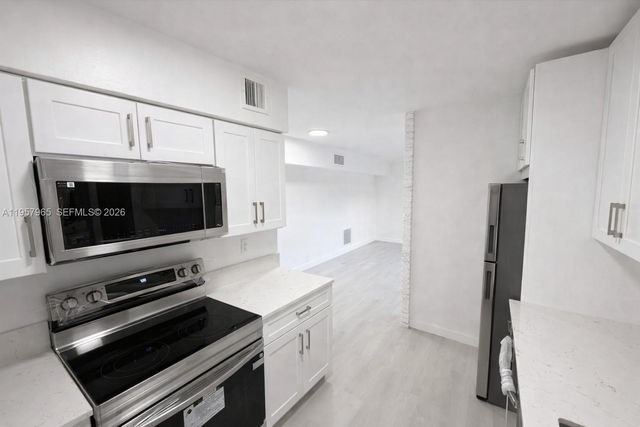 501 NW 13th St -, Fort Lauderdale, FL 33311