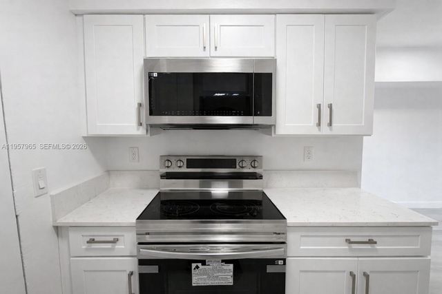 501 NW 13th St -, Fort Lauderdale, FL 33311