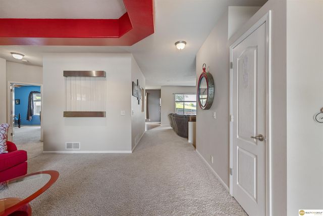 19887 I Street, Omaha, NE 68135