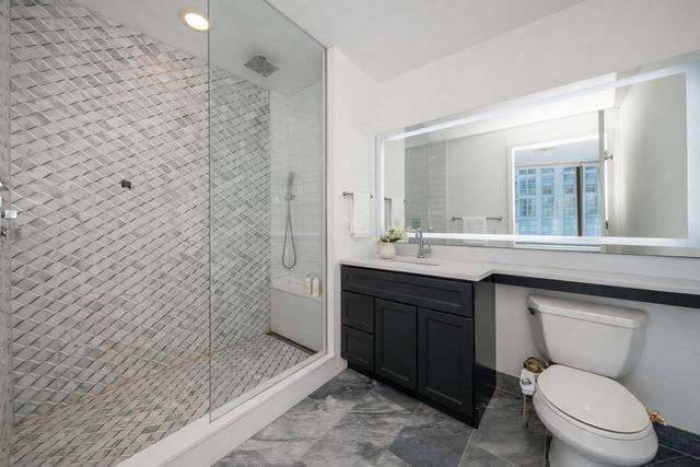 200 N Jefferson Street 1901, Chicago, IL 60661