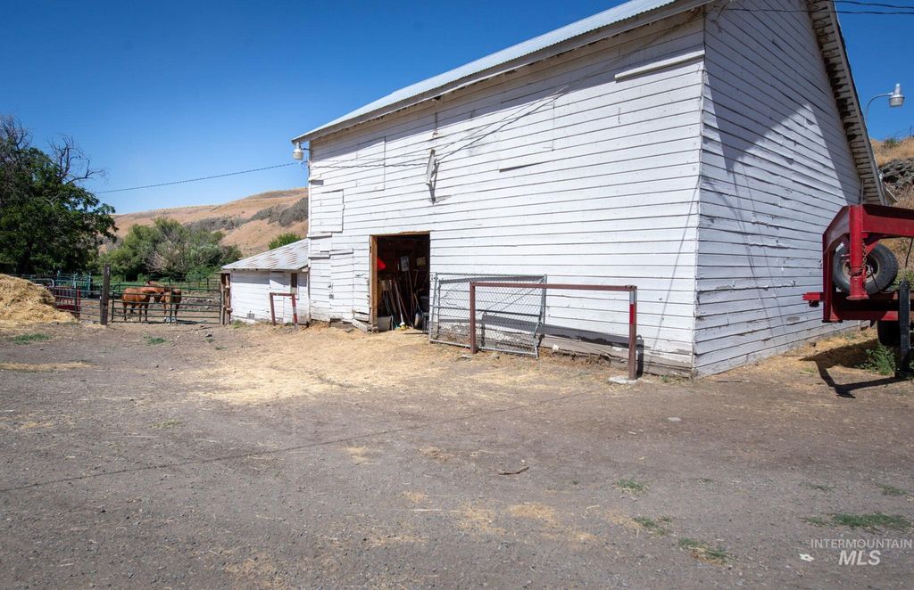 2707 Lindsay Creek Rd, Lewiston, ID 83501 photo 5
