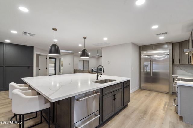 15832 N 62nd Place, Scottsdale, AZ 85254