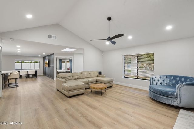 15832 N 62nd Place, Scottsdale, AZ 85254