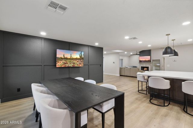 15832 N 62nd Place, Scottsdale, AZ 85254