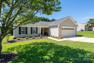 157 Brookstone Drive, Mount Holly, NC 28120
