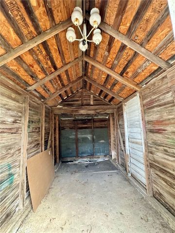 2110 East Hanna Street, Calvert, TX 77837