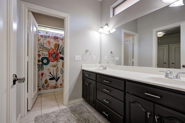 1009 Parkside Road, Norman, OK 73072