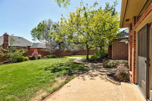 1009 Parkside Road, Norman, OK 73072